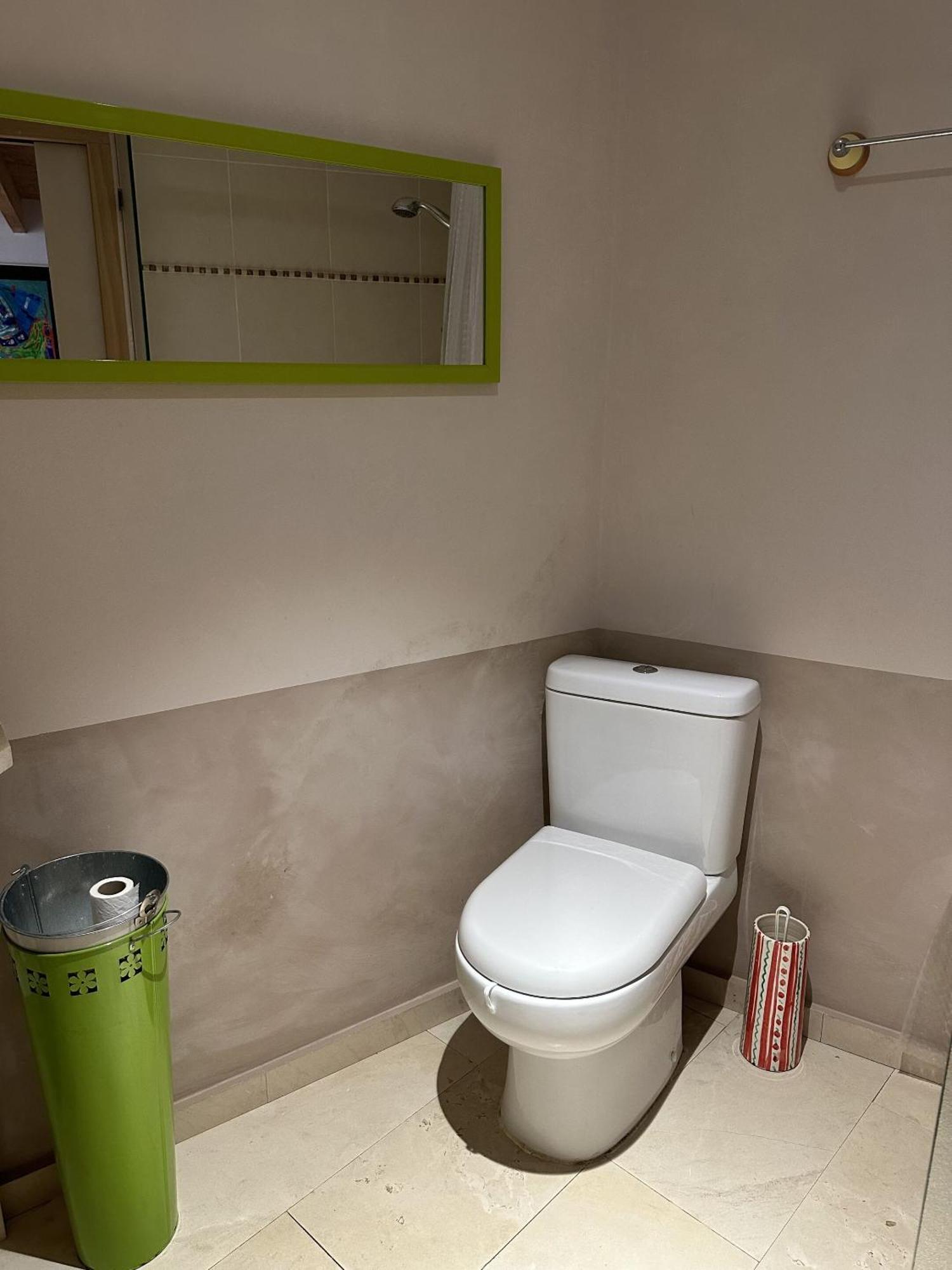 48 Urban Suites Dun-le-Palestel الغرفة الصورة