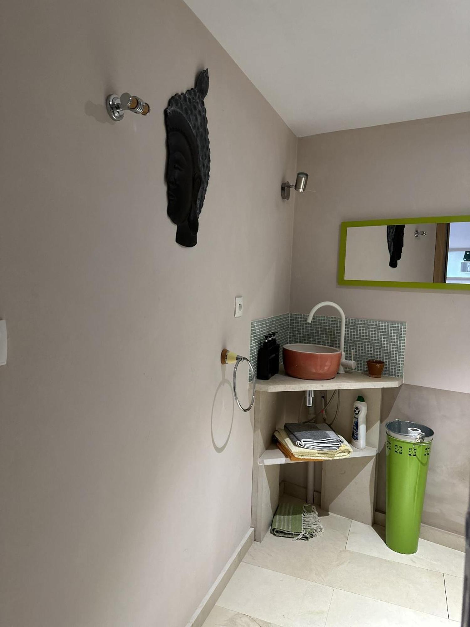 48 Urban Suites Dun-le-Palestel الغرفة الصورة